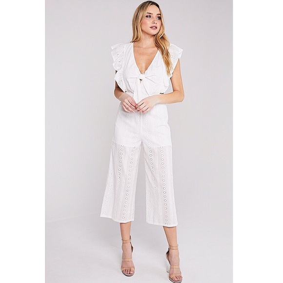 NEW! White Ruffle Sleeve Eyelet Lace Jumpsuit - Picture 3 of 9
